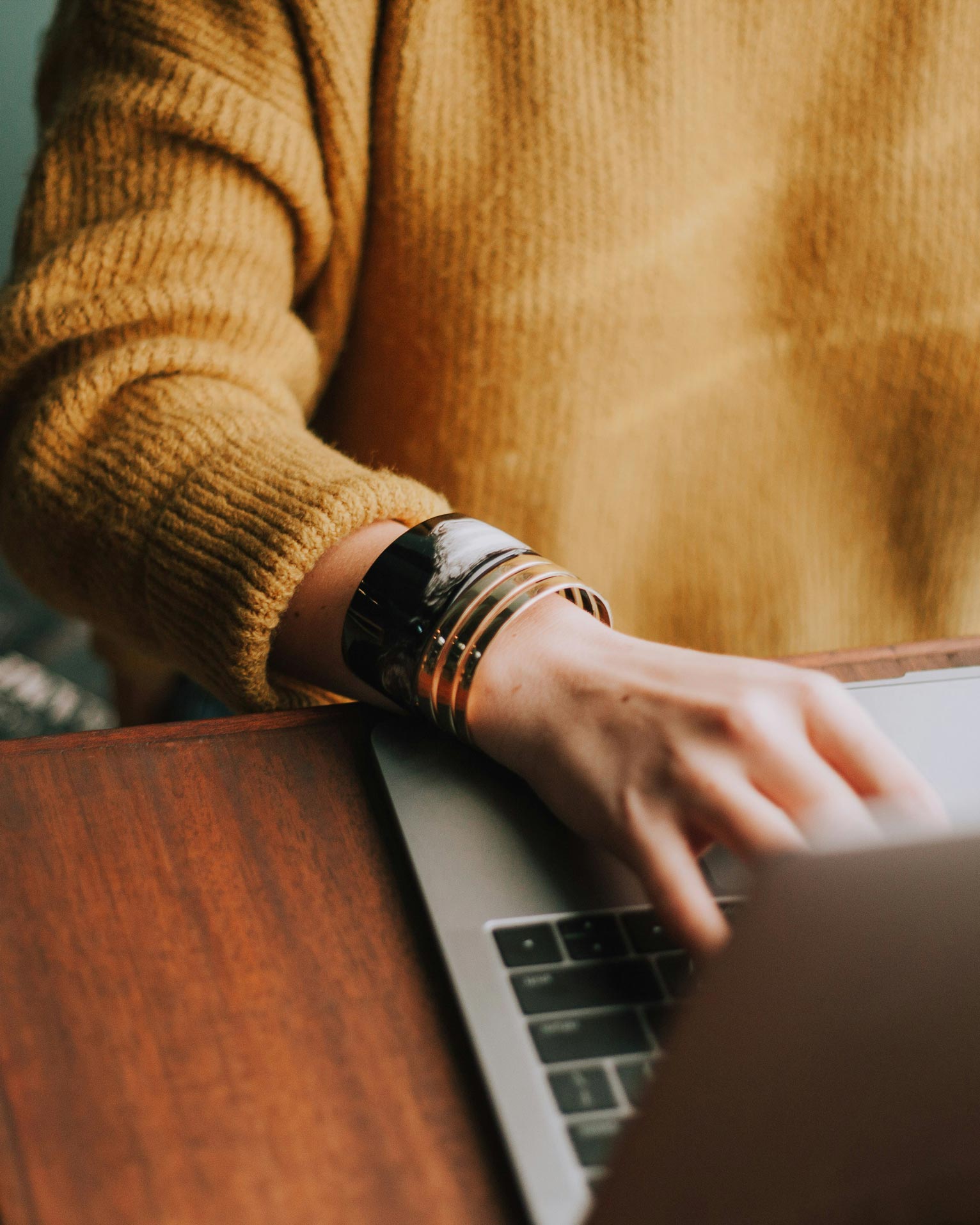 You want shares? Avoid the typical mistakes with these tips. (Image by Christin Hume via Unsplash)